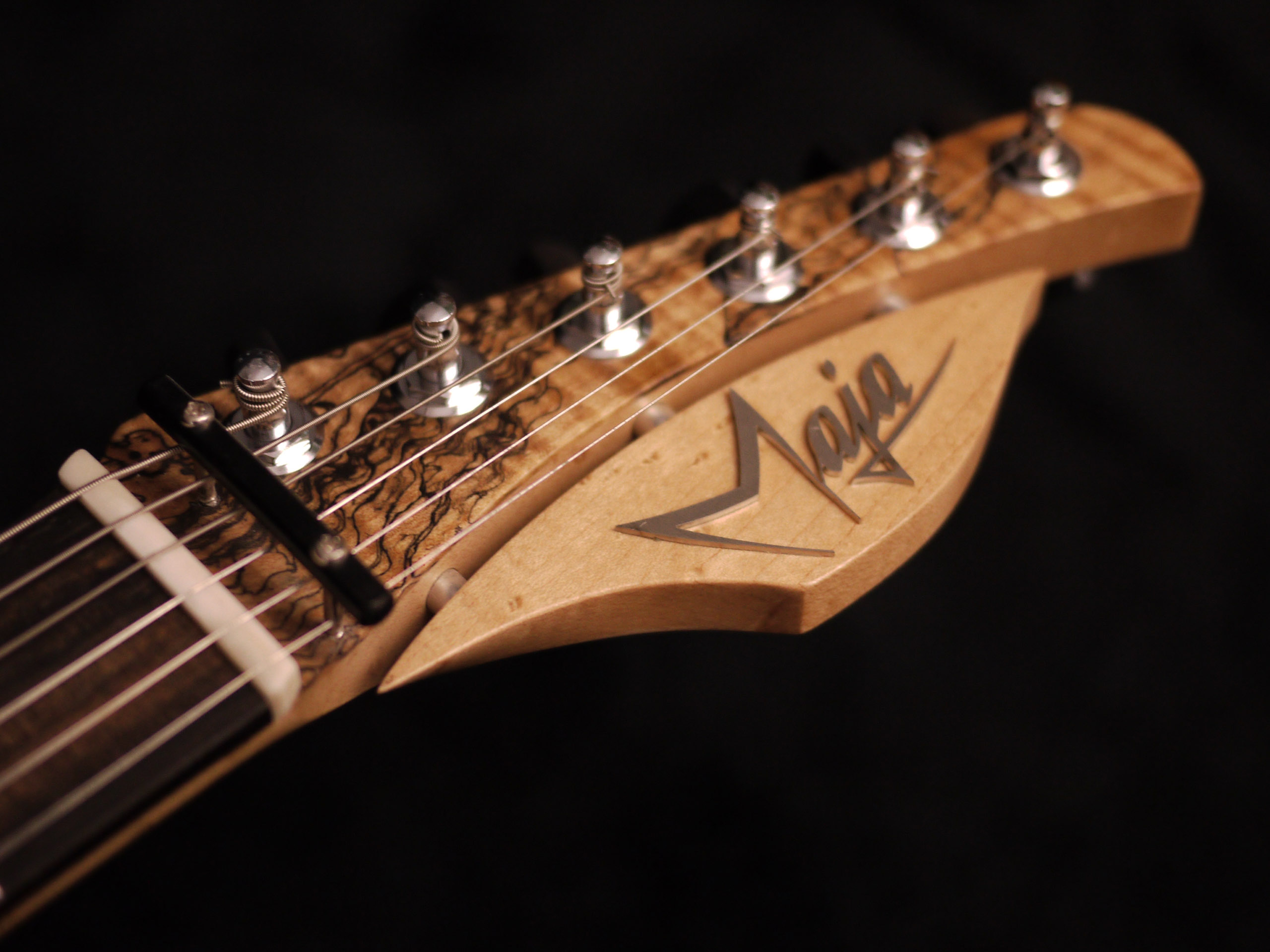 Custom Shop Maja Guitares Modèle Guizmo N°3