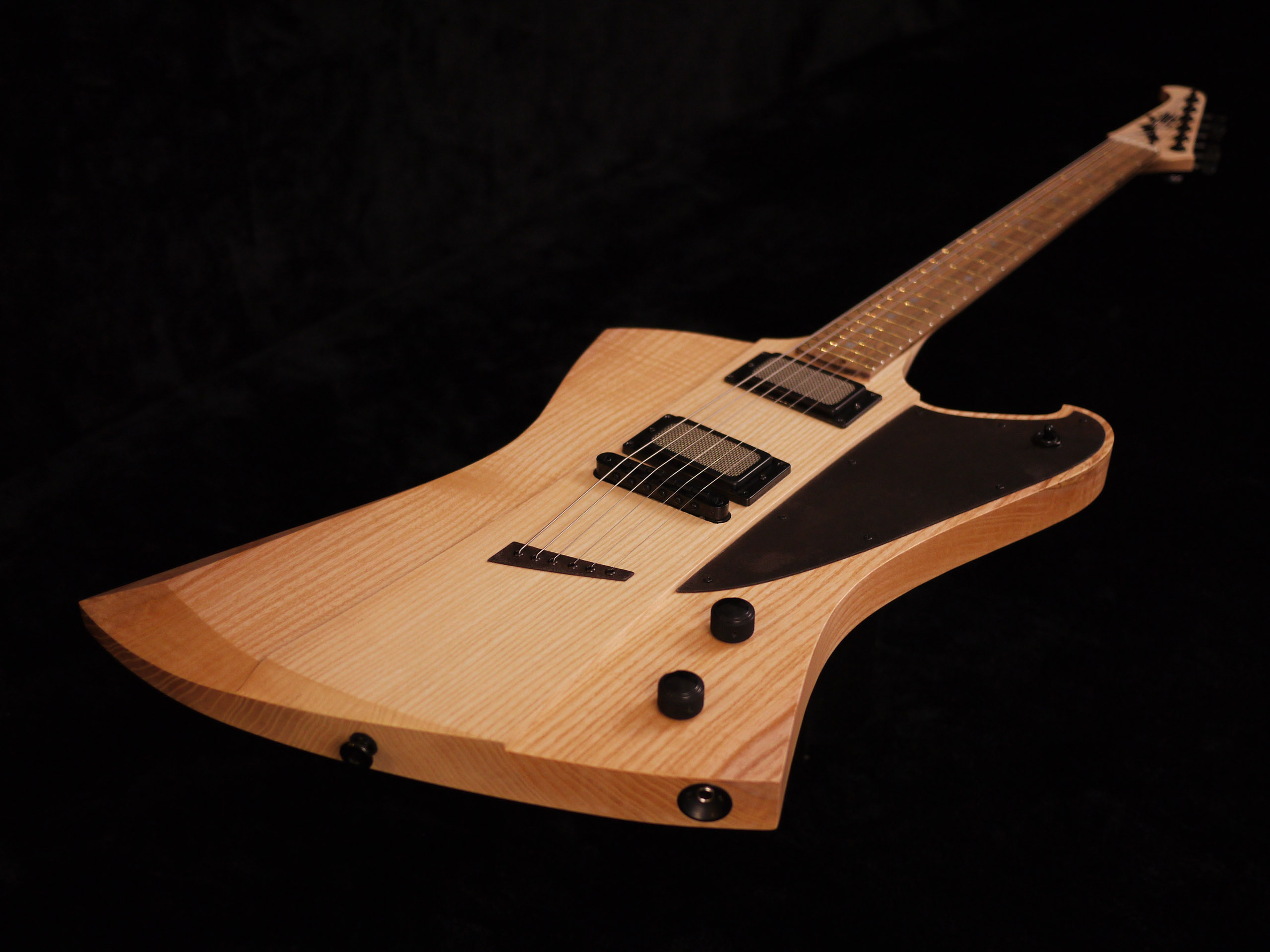 Custom Shop Maja Guitares Modèle Kormoran N°2