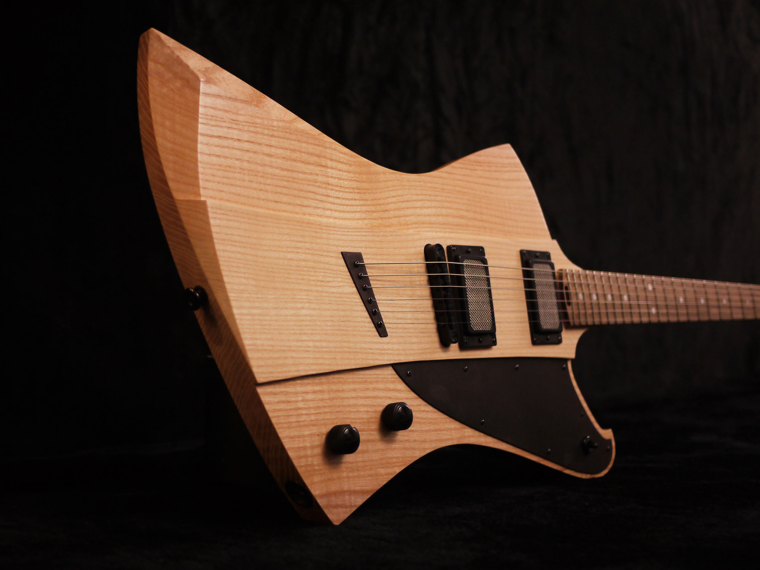 Custom Shop Maja Guitares Modèle Kormoran N°2