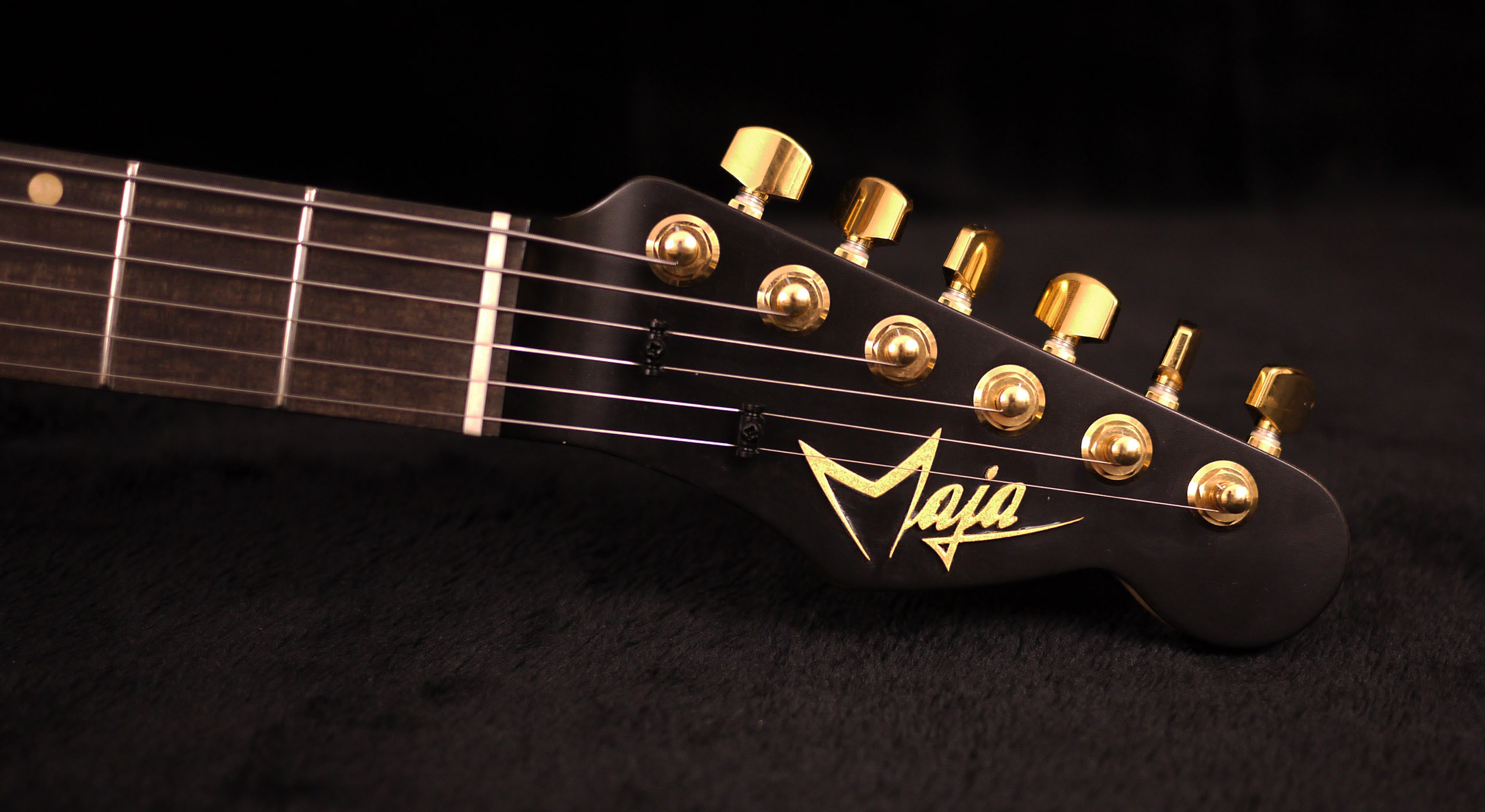 Custom Shop Maja Guitares Modèle Kurun